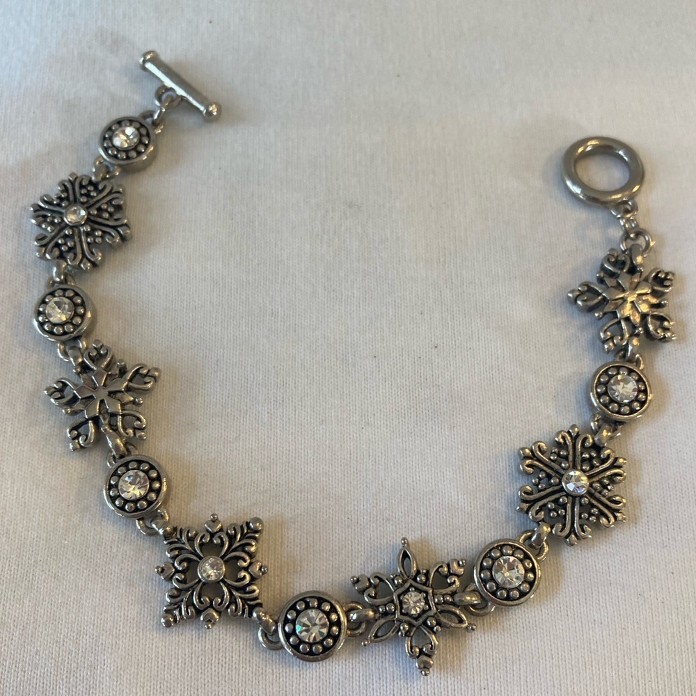 Floral Pattern with Stone Accents Panel Link Bracelet